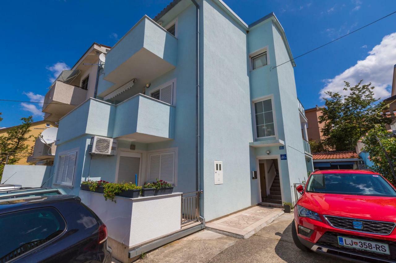 Apartments Frutis Jadranovo Zewnętrze zdjęcie